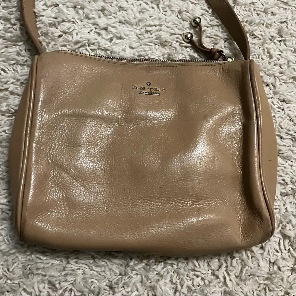 kate spade beige crossbody bag